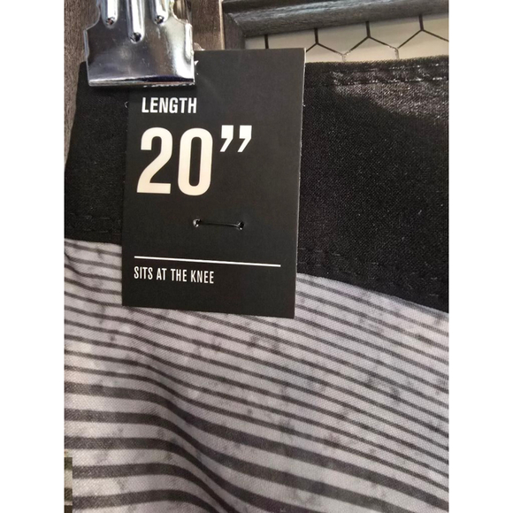 Men's Hurley Board Swim Trunks Size 36 Gray & Black
# Hurley, #swimming,#beach - Picture 5 of 6